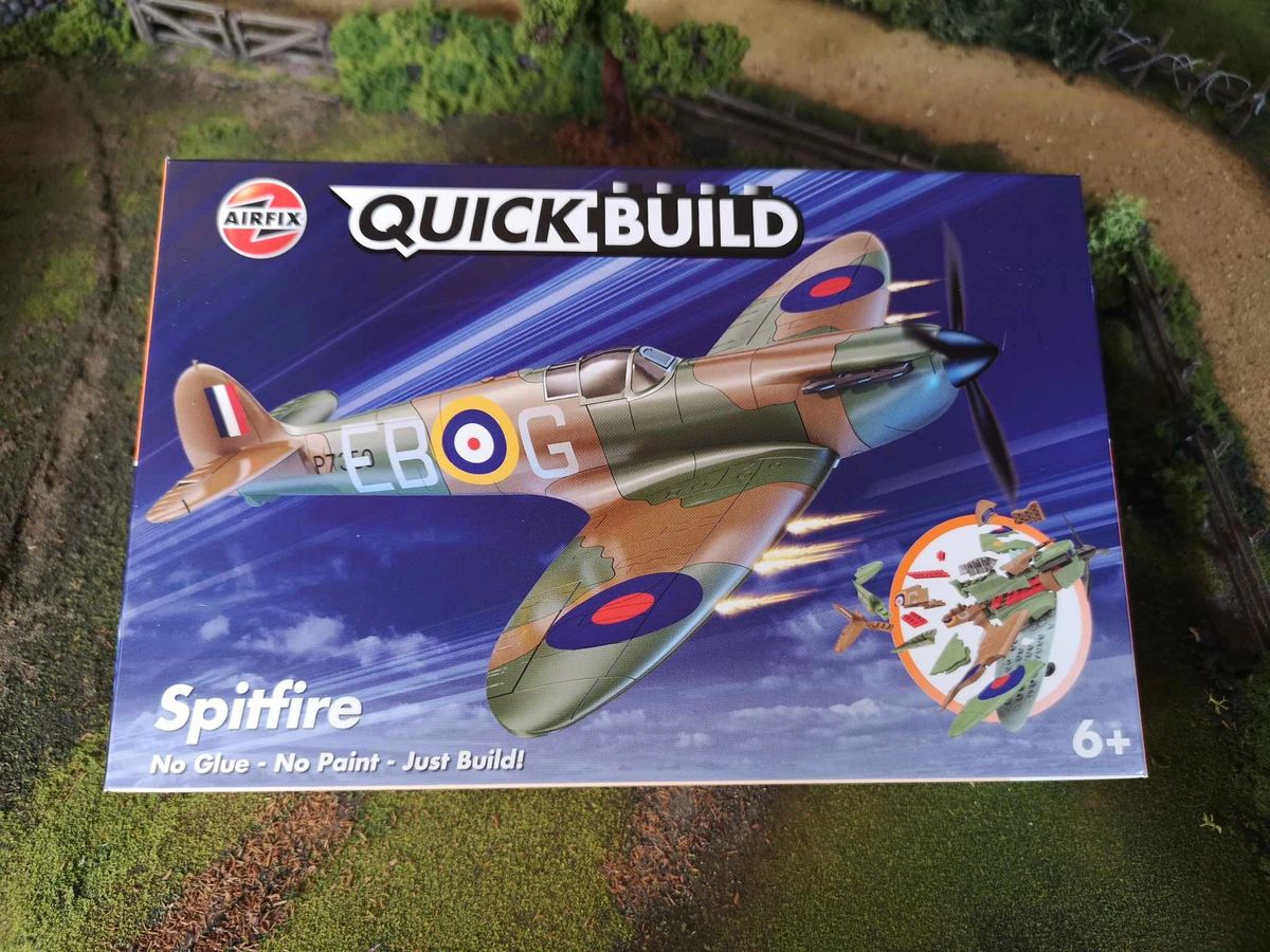 Airfix Quick Build Spitfire